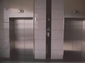 Somos profesionales en el montaje de ascensores Valencia